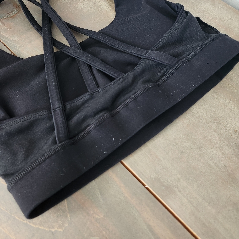Lululemon Black Energy Sports Bra - Size 4 - Picture 10 of 12